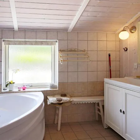 Ferienhaus 4 Person In F Llenslev *